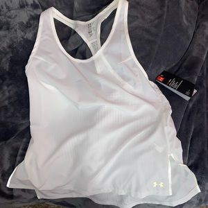Under armor white tank top size XS. Fits more like a small or medium